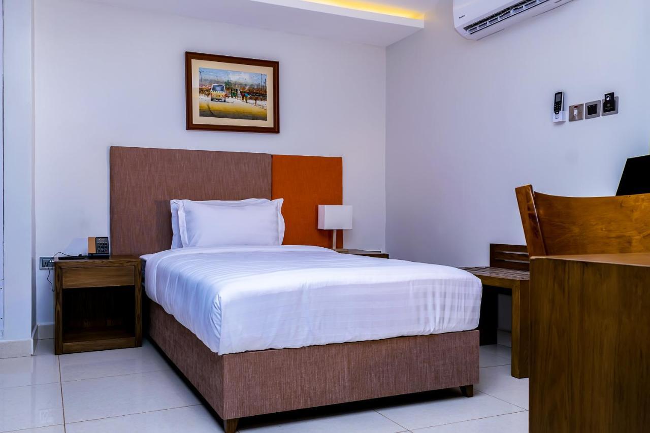 Canary Hotel كامبالا المظهر الخارجي الصورة